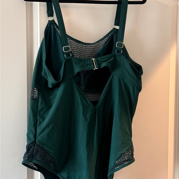 Adore Me Green Swimsuit With A Matching Cover Up - Picture 3 of 5